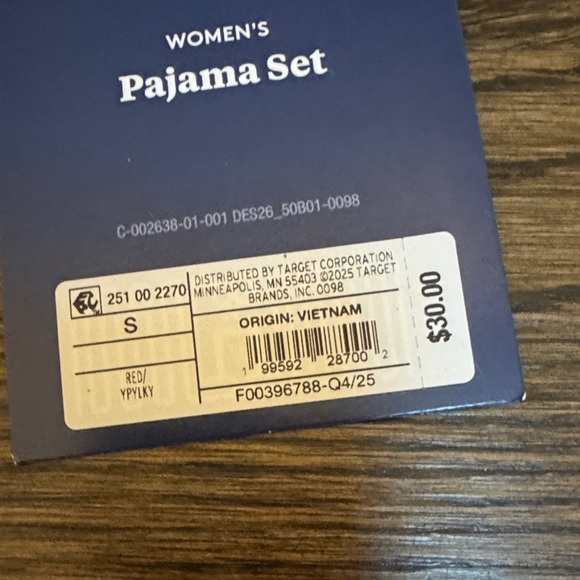 Roller Rabbit X Target. Red, purple, and white Leaf Print set - Picture 3 of 4